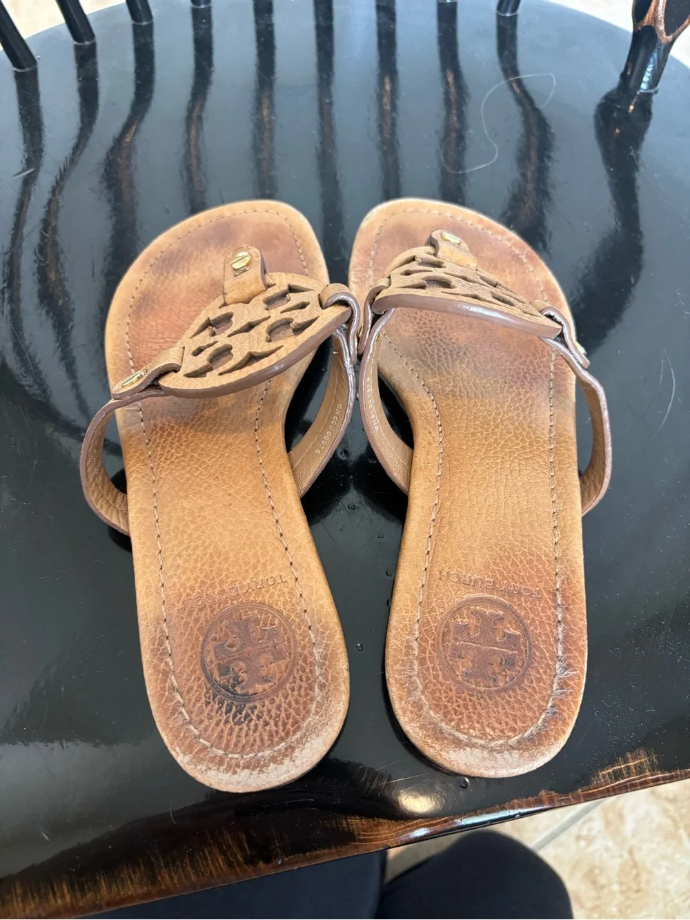 Tory Burch Tan Leather Logo Thong Sandals with Cutout Medallion